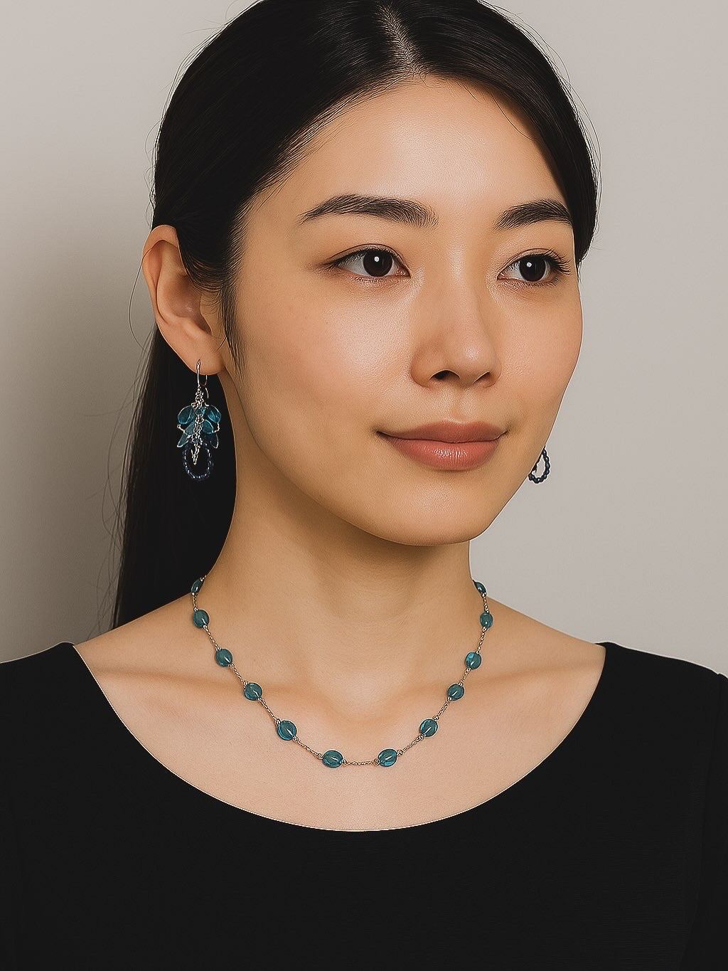 ジャワ島とんぼ玉ネックレス