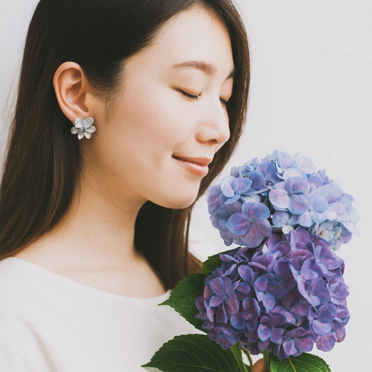 本物の紫陽花のピアス