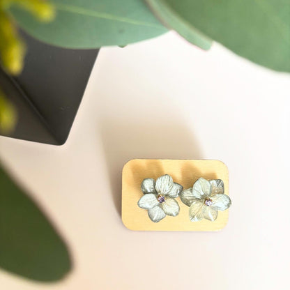本物の紫陽花のピアス