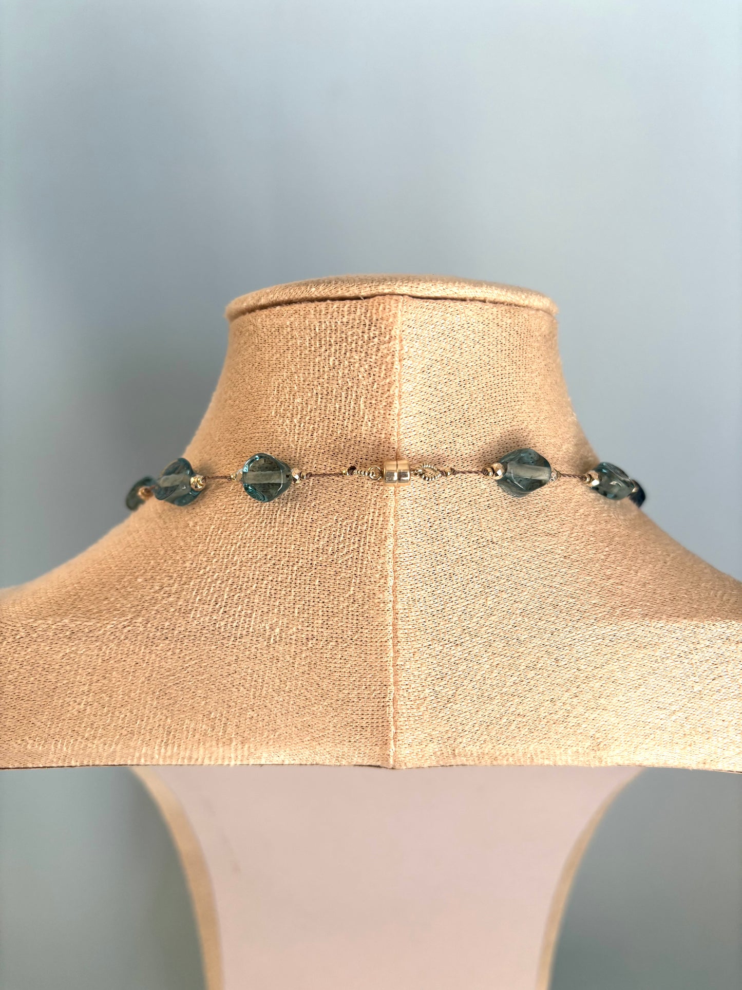 ジャワ島とんぼ玉ネックレス