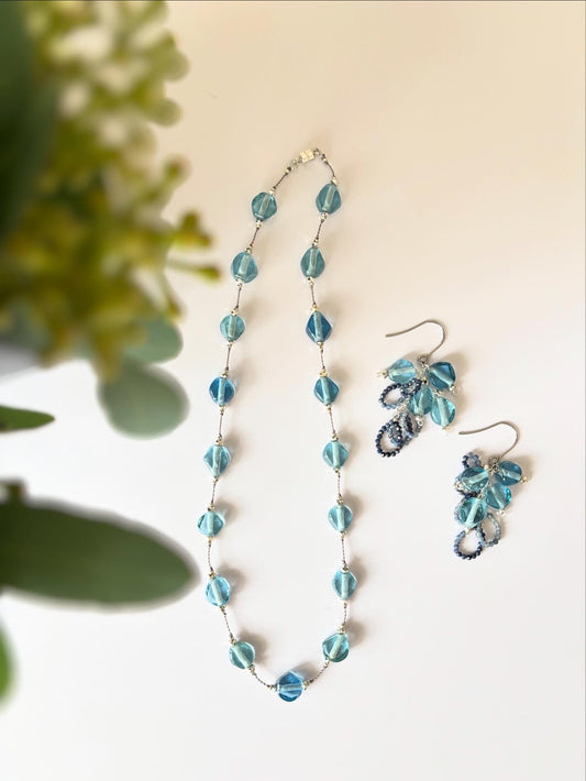 ジャワ島とんぼ玉ネックレス