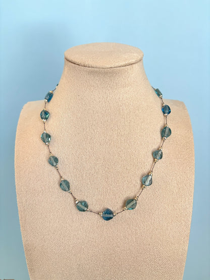 ジャワ島とんぼ玉ネックレス