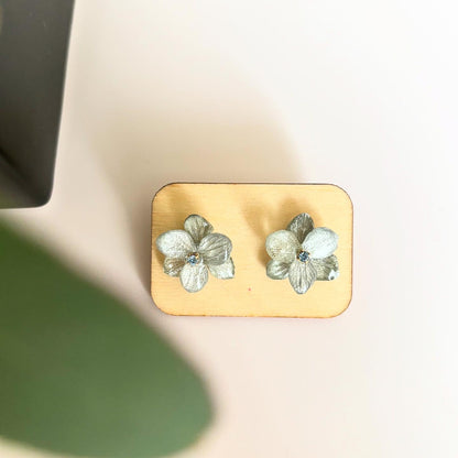 本物の紫陽花のピアス
