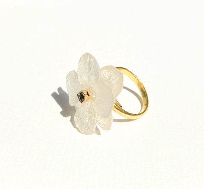 白い紫陽花の指輪　大